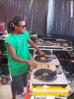 /album/coca%20cola%20ver%c3%a3o%20-%20indoor%20games%20-%2017-01-2010/dj-leandro-jpg/